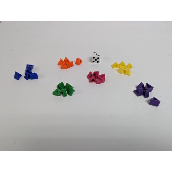 Hasbro 2005 Trivial Pursuit DVD Pop Culture 2 Game Replacement Pie Pieces Dice - Picture 1 of 4